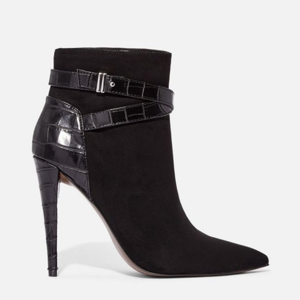 High Heel Boots - Picture 5 of 5